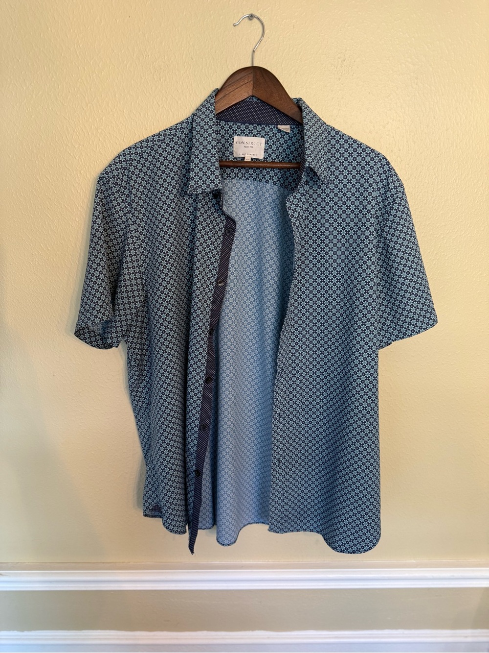 Construct slim fit XL Casual Short-Sleeve Blue Patterned Shirt - Comfort & Style